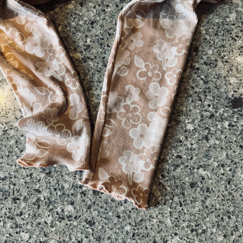 Grayson Collective GIRLS Sleeveless Top and Floral Leggings Set - Size 5T ⭐🌼 - Picture 7 of 11